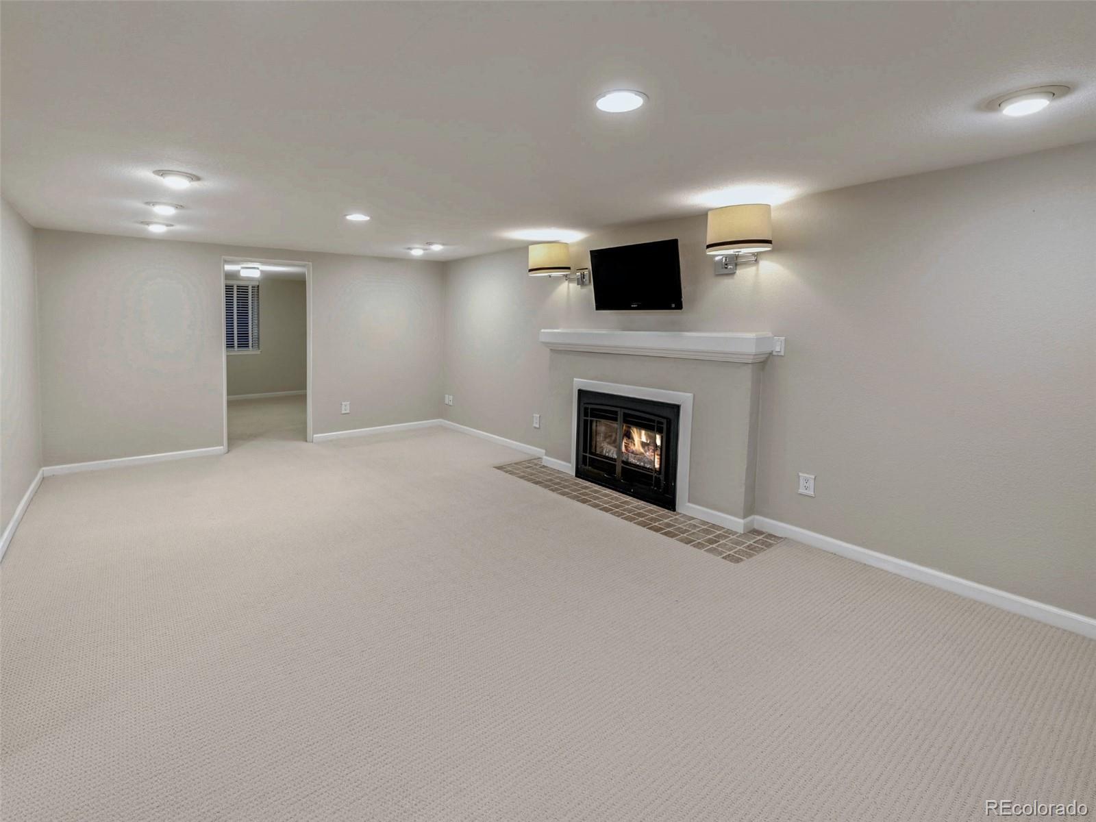MLS Image #13 for 1025 s josephine street,denver, Colorado
