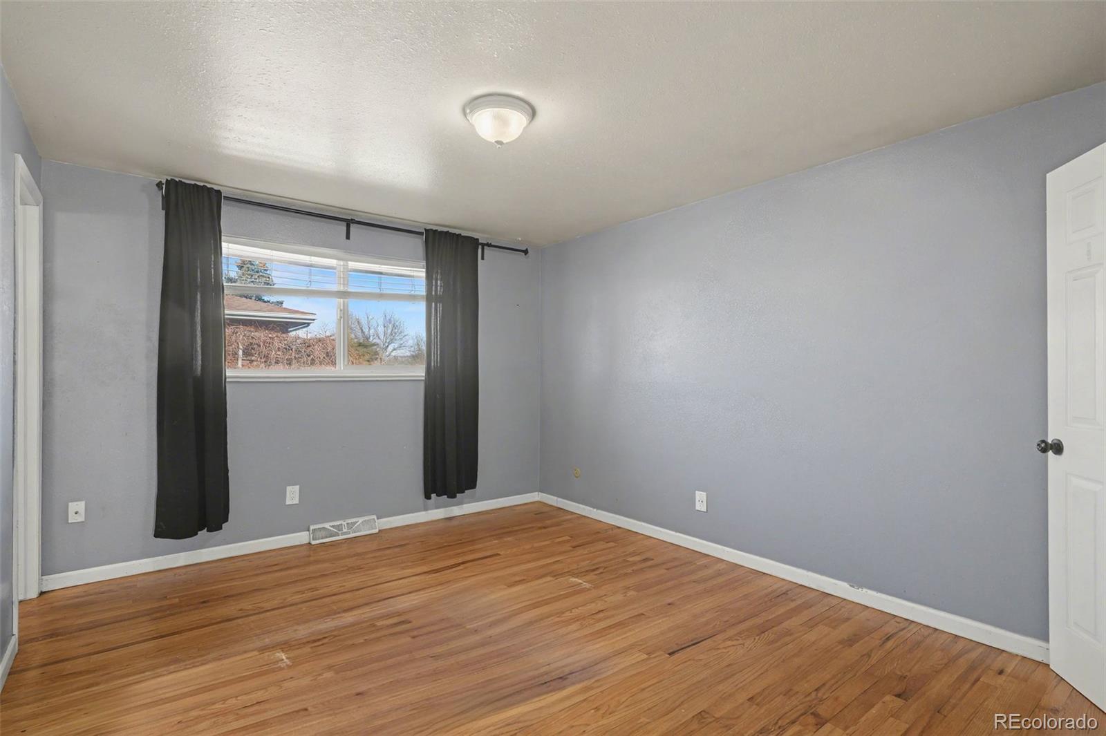 MLS Image #10 for 5475 s lakeview street,littleton, Colorado