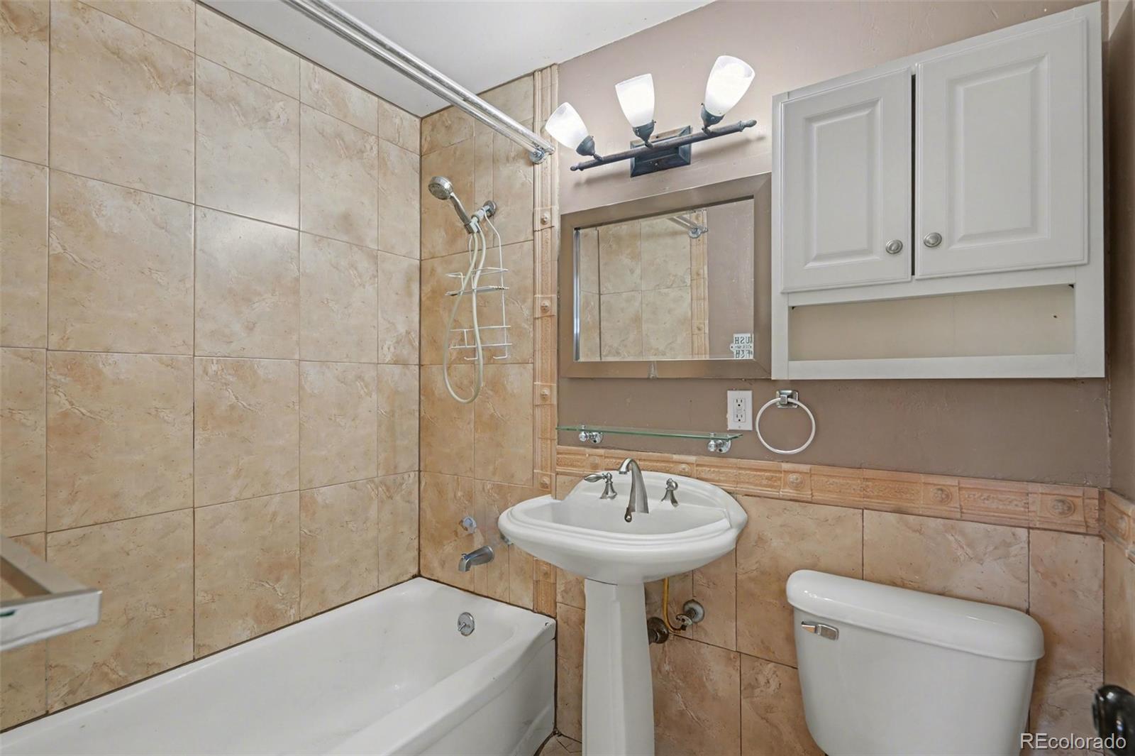 MLS Image #13 for 5475 s lakeview street,littleton, Colorado