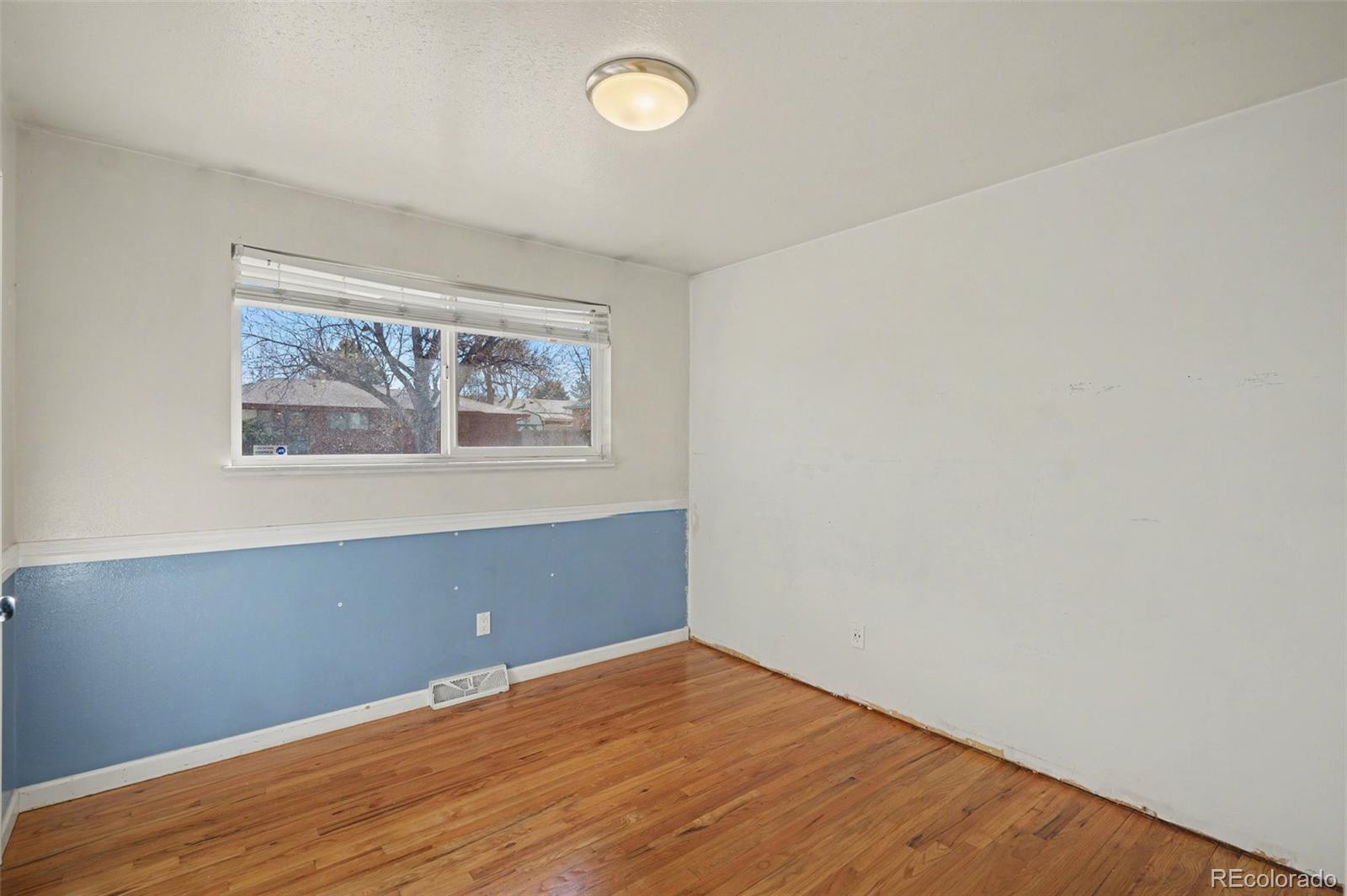 MLS Image #14 for 5475 s lakeview street,littleton, Colorado