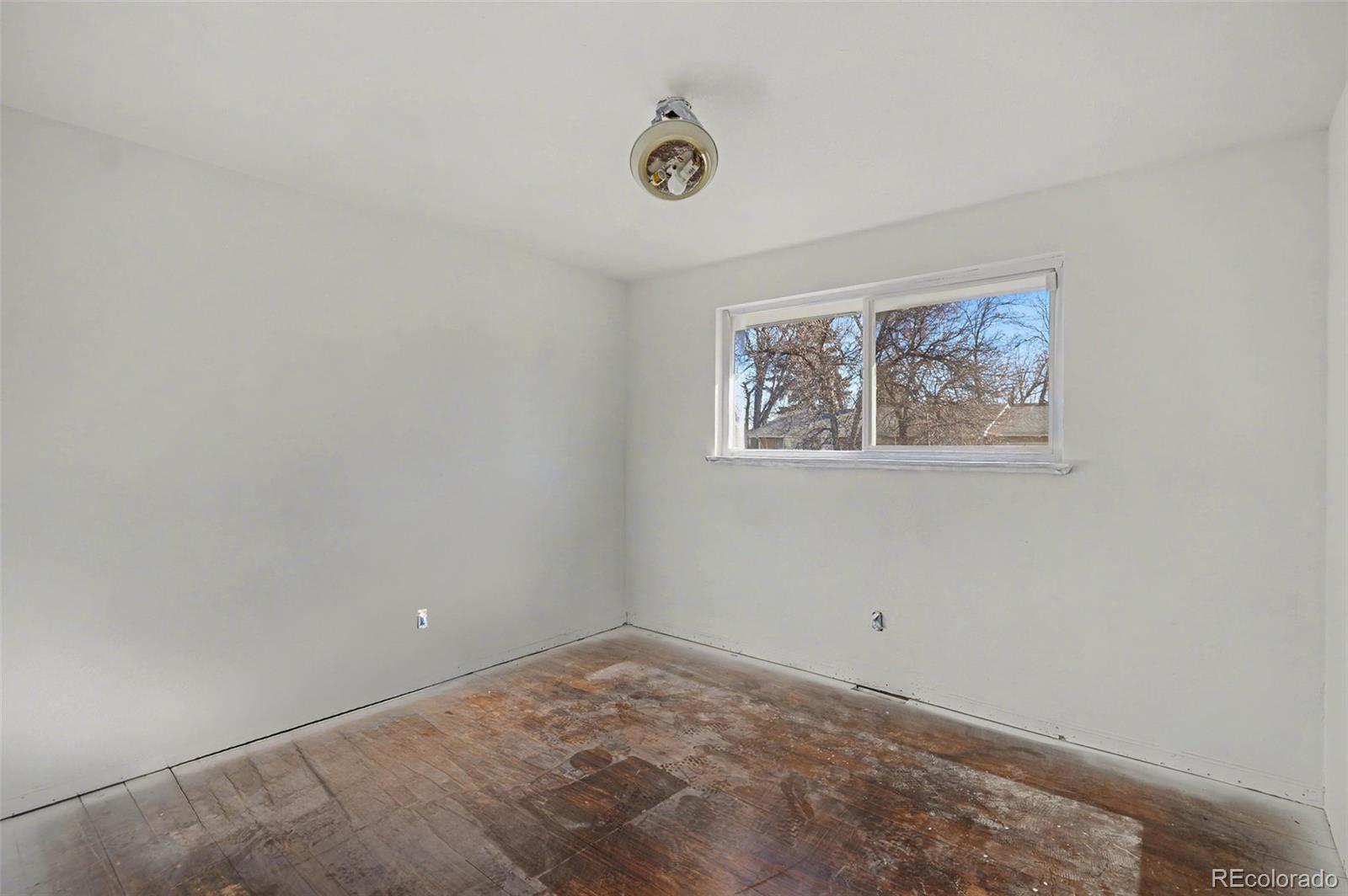 MLS Image #15 for 5475 s lakeview street,littleton, Colorado