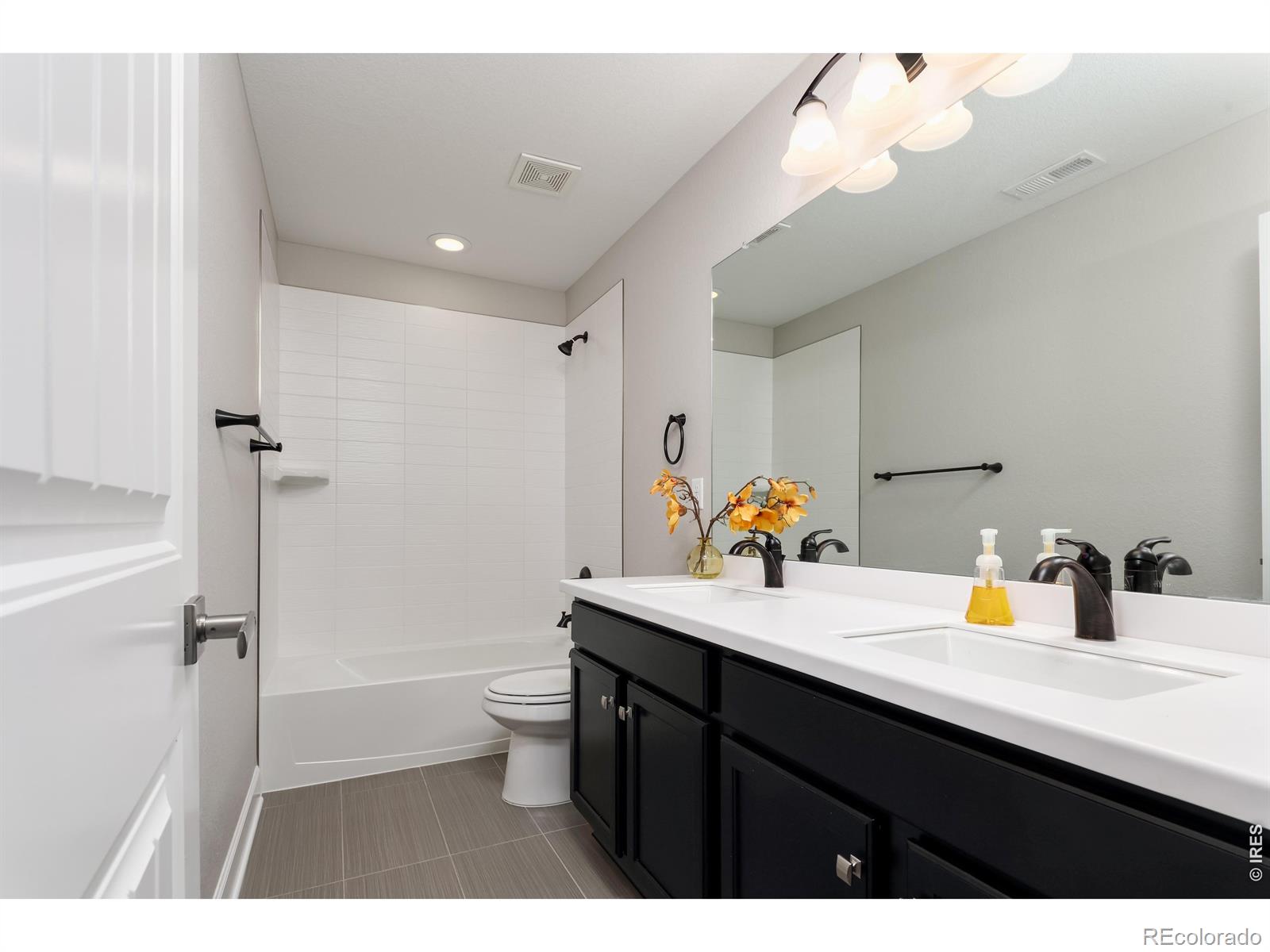 MLS Image #22 for 132  equinox circle,erie, Colorado