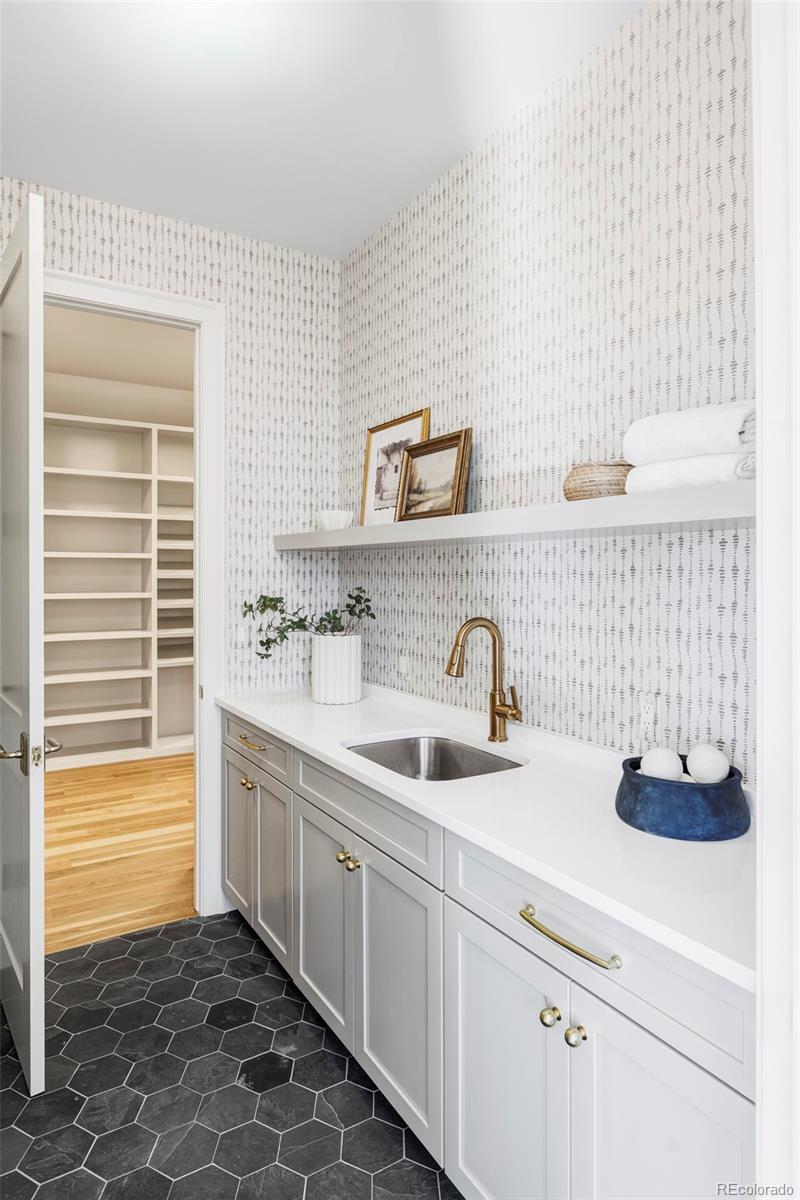 MLS Image #21 for 1739 s corona street,denver, Colorado