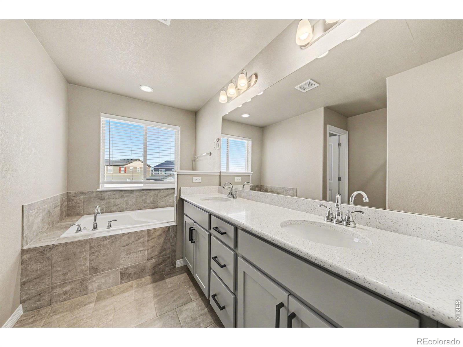 MLS Image #18 for 5392  homeward drive,timnath, Colorado