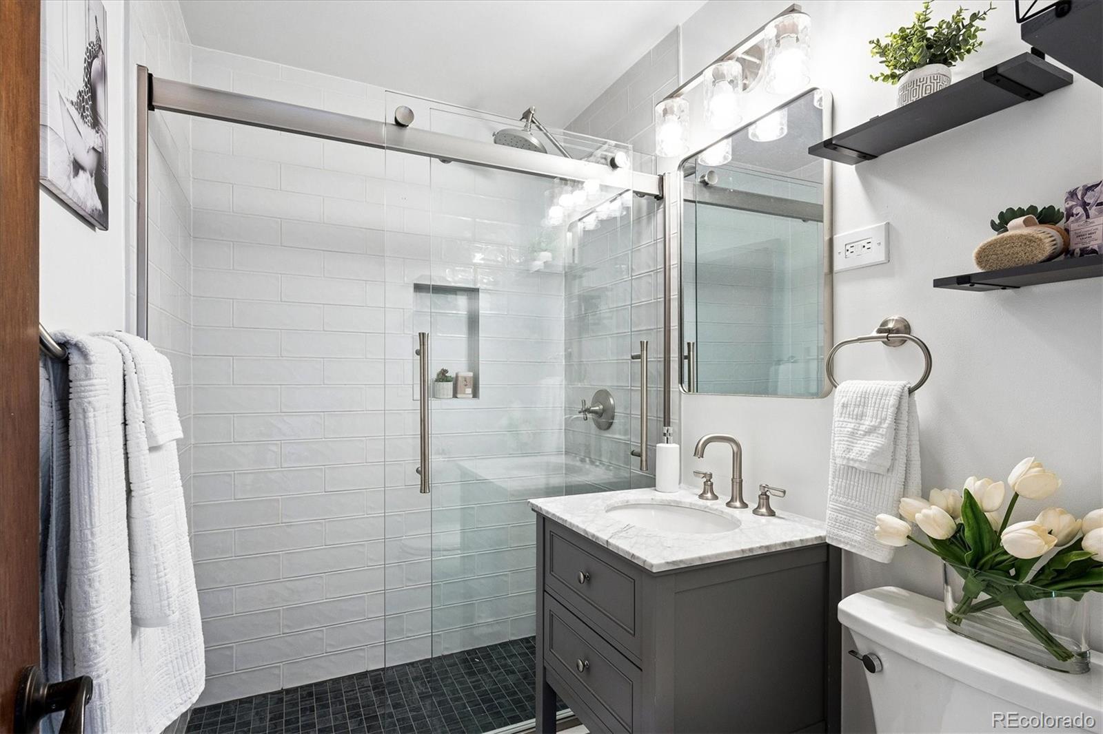 MLS Image #17 for 1421 s birch street,denver, Colorado