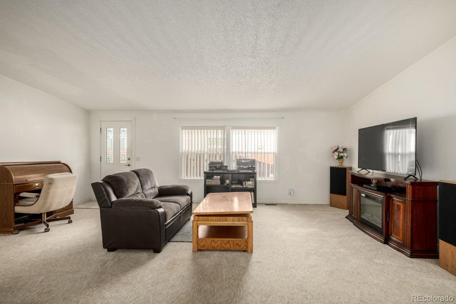 MLS Image #6 for 9024  madeleine street,denver, Colorado