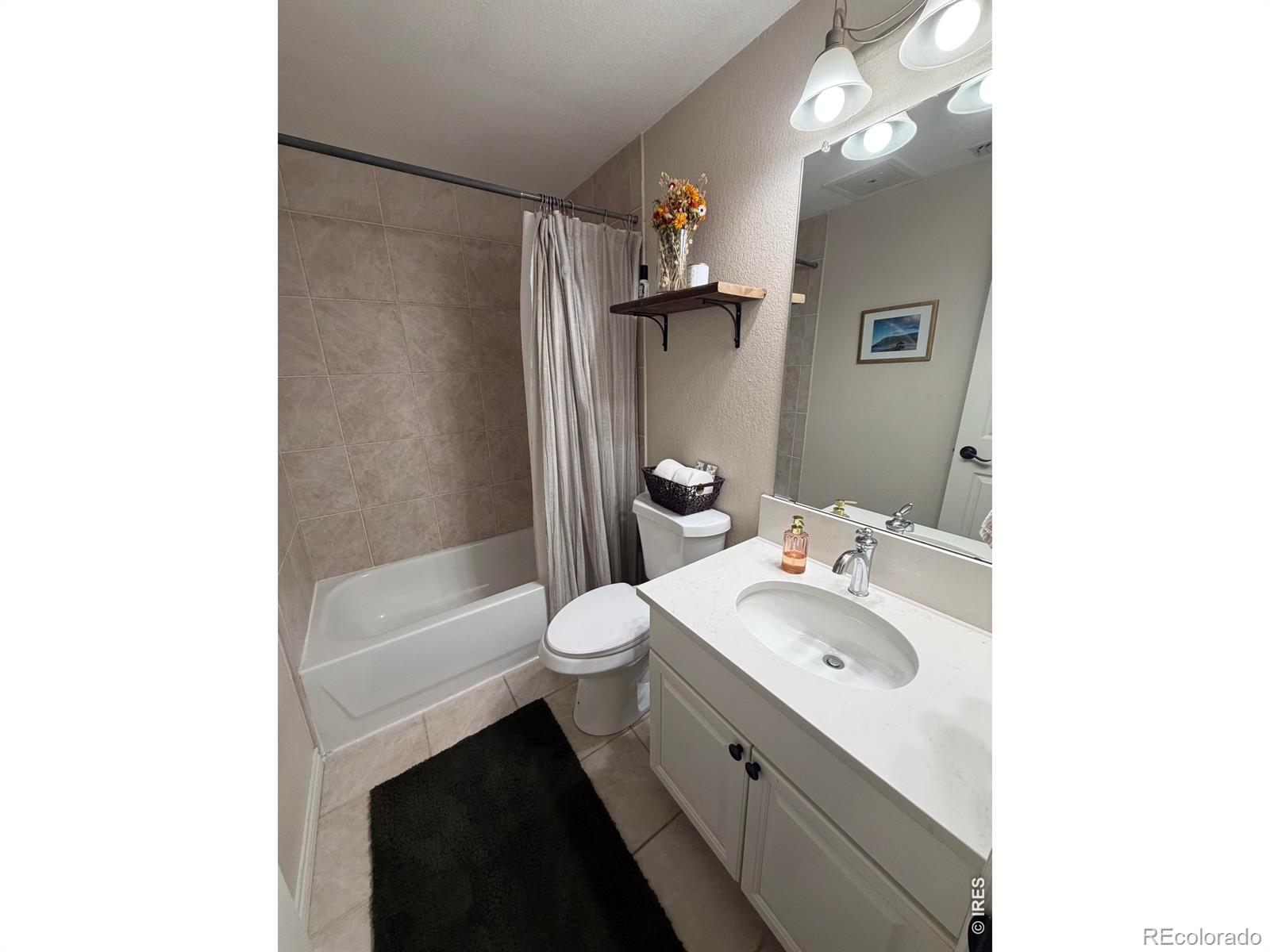 MLS Image #14 for 2901  wyandot street 5,denver, Colorado