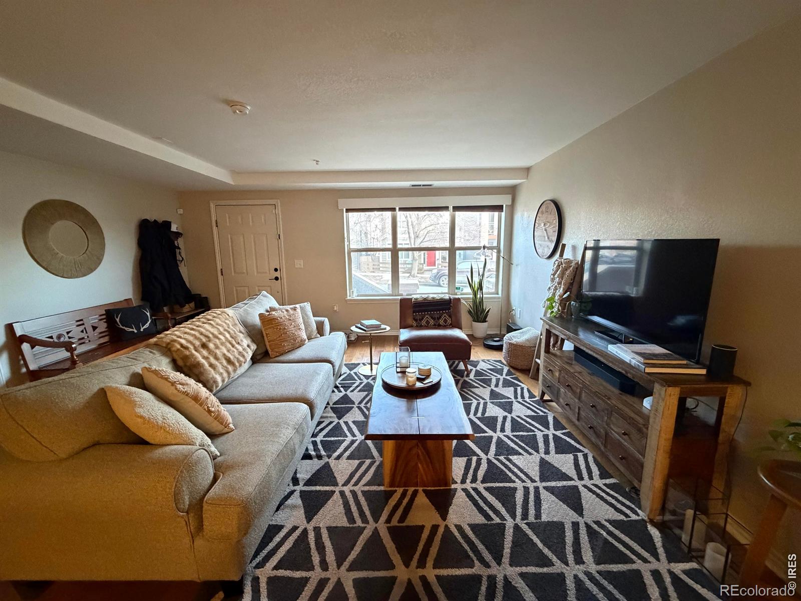 MLS Image #3 for 2901  wyandot street 5,denver, Colorado