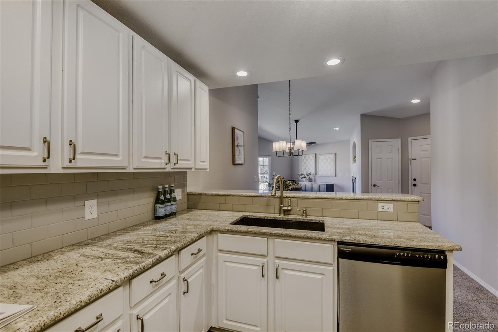 MLS Image #12 for 8693 e dry creek road 922,centennial, Colorado