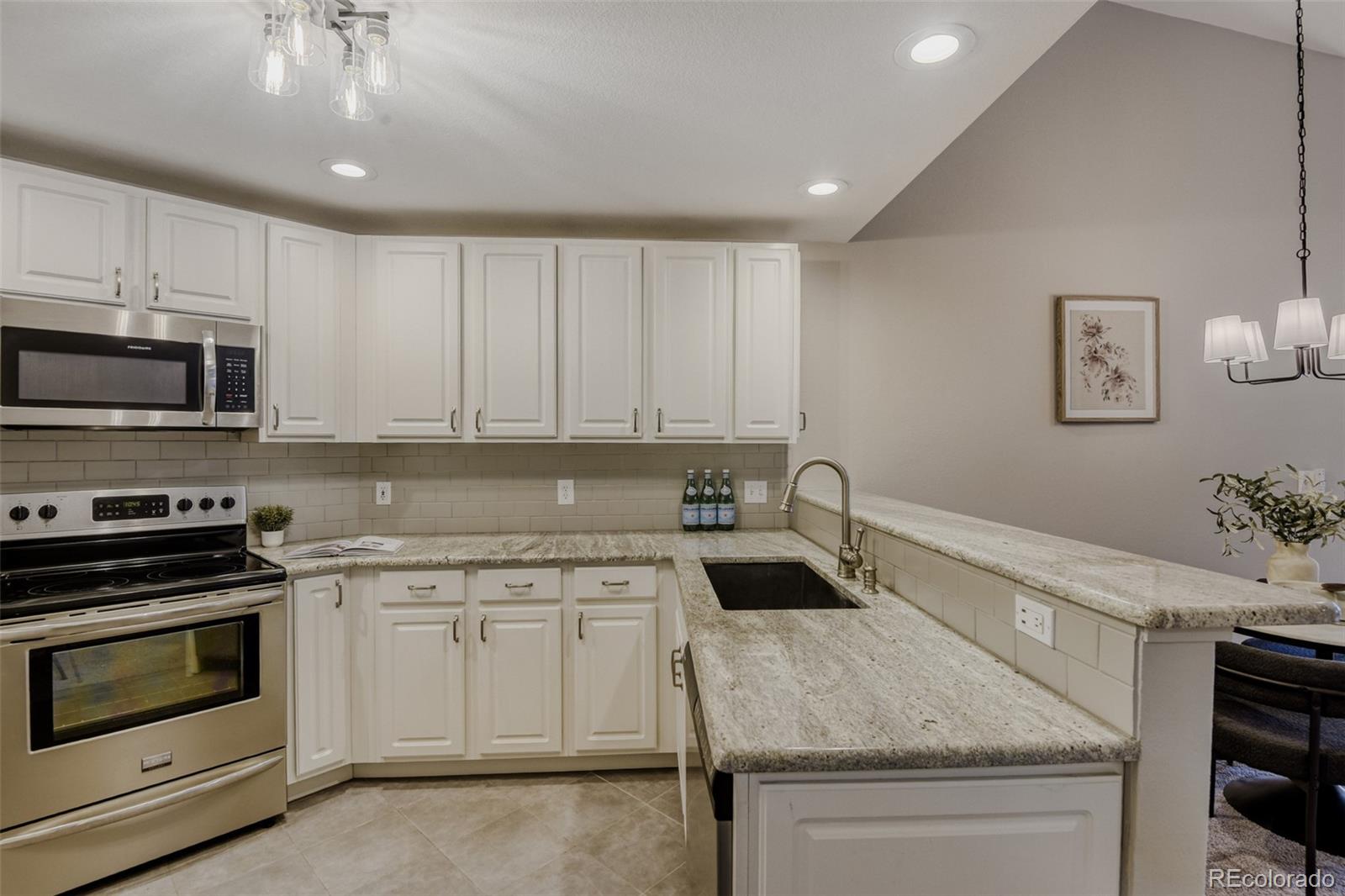 MLS Image #14 for 8693 e dry creek road 922,centennial, Colorado