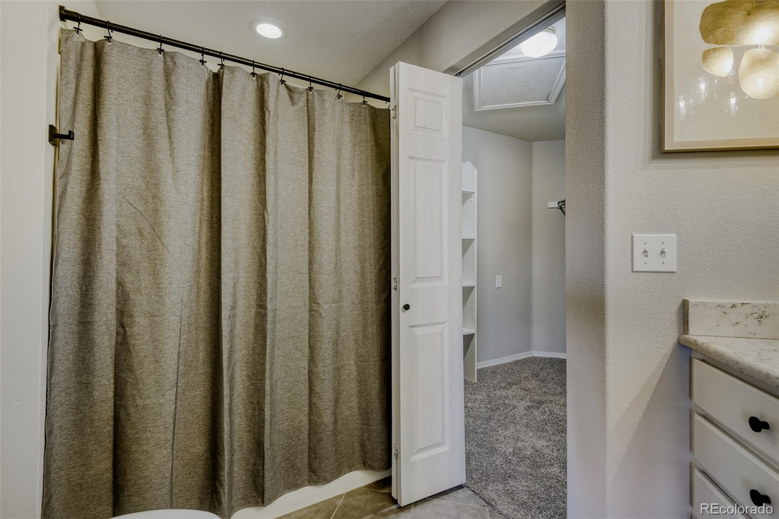 MLS Image #21 for 8693 e dry creek road 922,centennial, Colorado