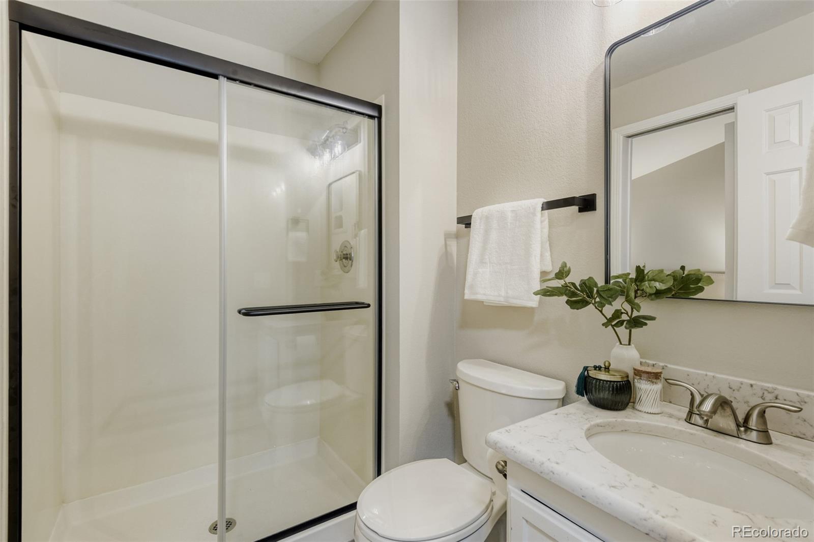 MLS Image #3 for 8693 e dry creek road 922,centennial, Colorado