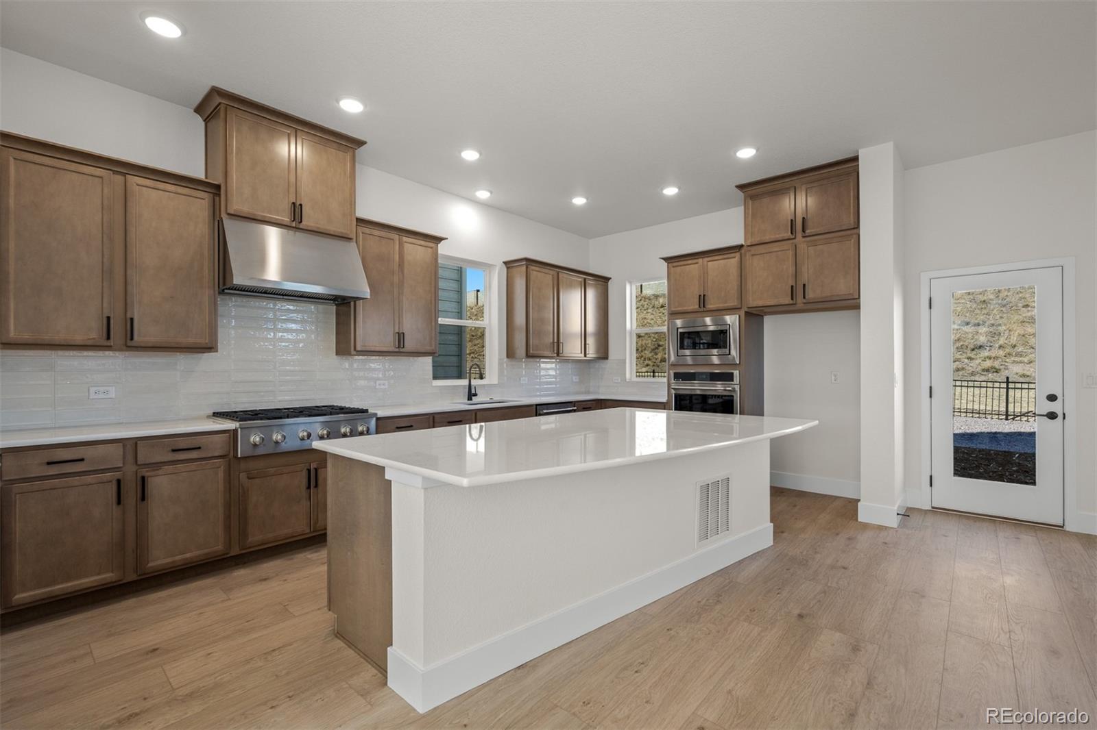 MLS Image #12 for 4534  peak crest view,colorado springs, Colorado