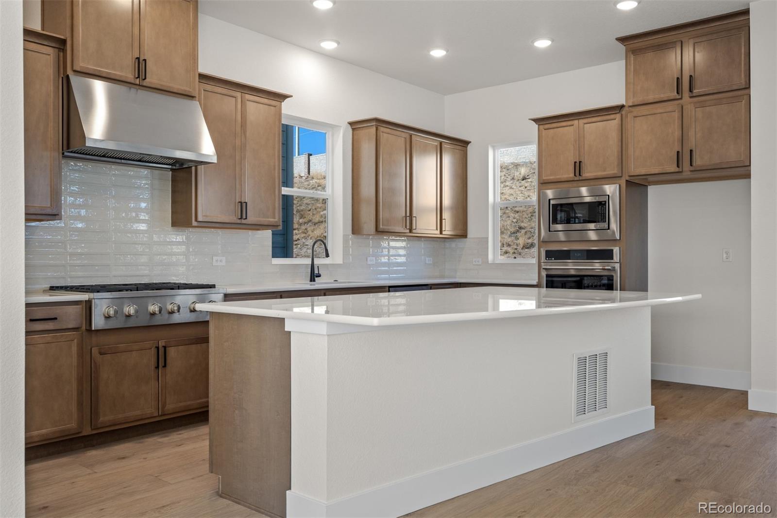 MLS Image #14 for 4534  peak crest view,colorado springs, Colorado