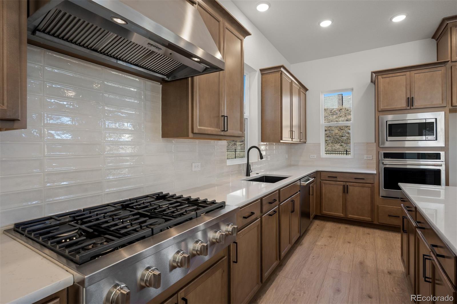 MLS Image #18 for 4534  peak crest view,colorado springs, Colorado