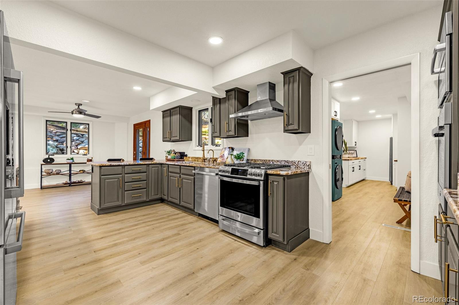 MLS Image #11 for 26  leaming street,colorado springs, Colorado