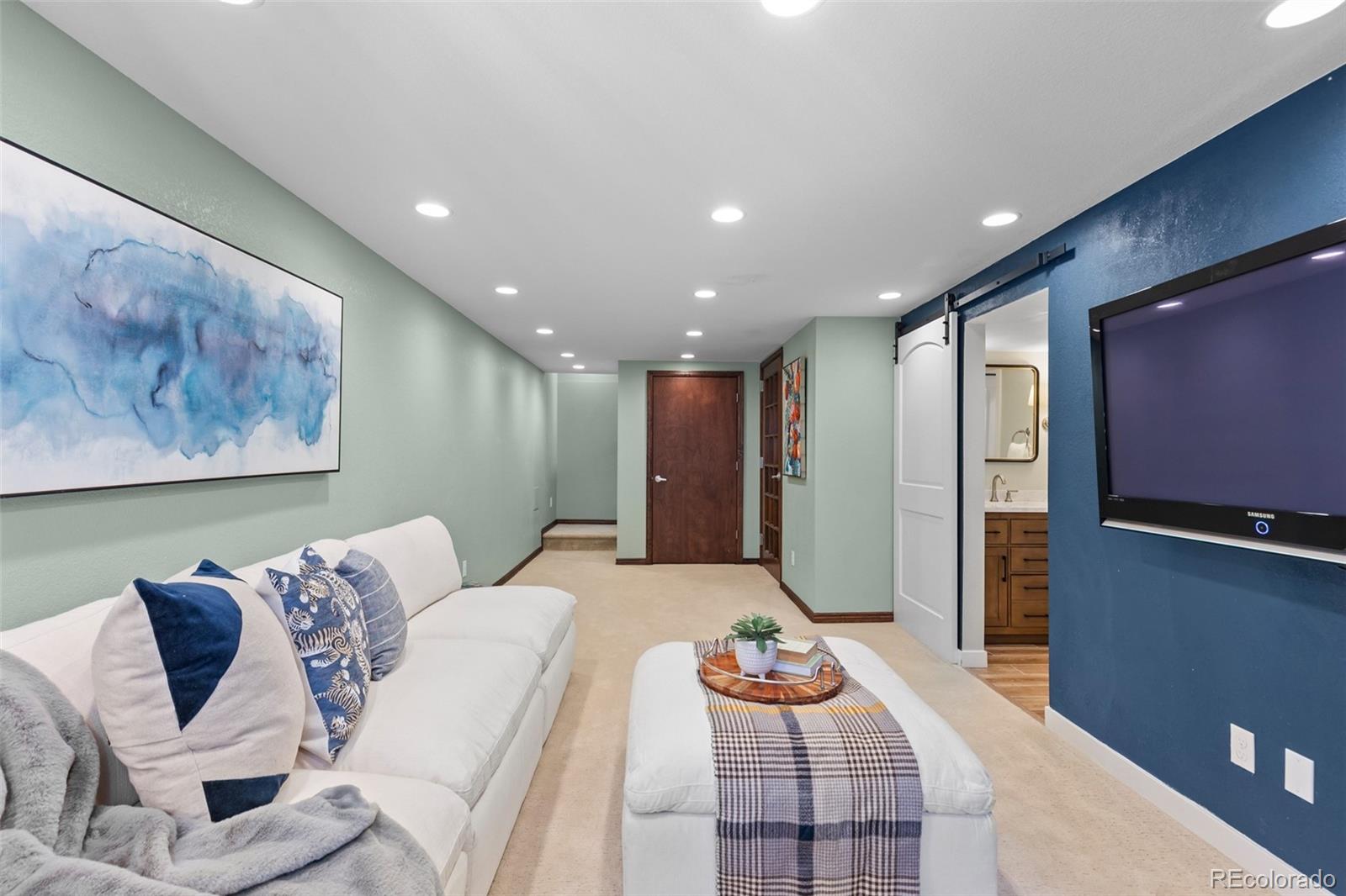 MLS Image #31 for 3971 s syracuse way,denver, Colorado