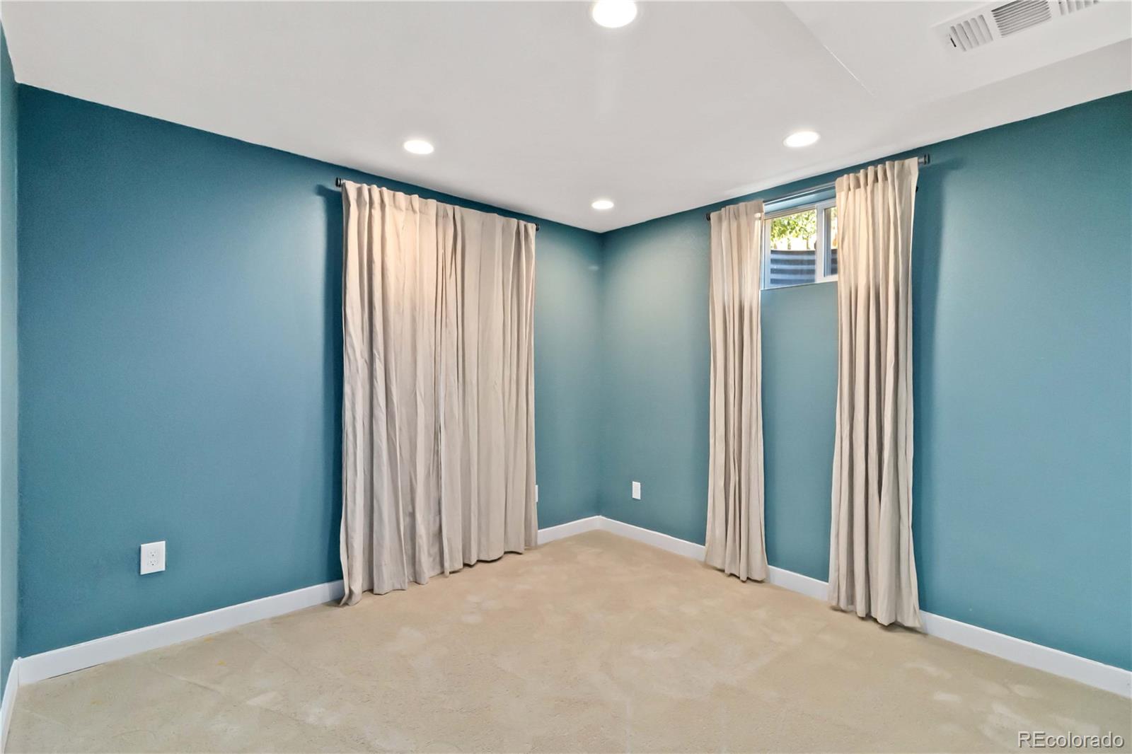 MLS Image #34 for 3971 s syracuse way,denver, Colorado