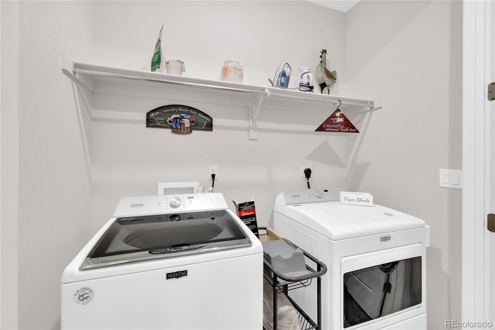 MLS Image #16 for 20384 e 53rd drive,denver, Colorado