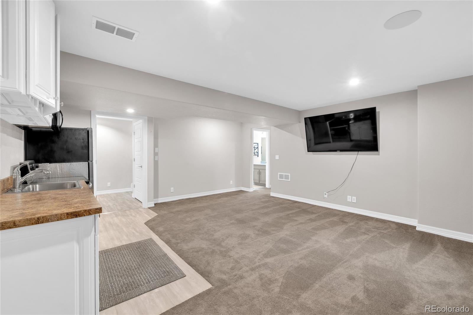MLS Image #23 for 20384 e 53rd drive,denver, Colorado