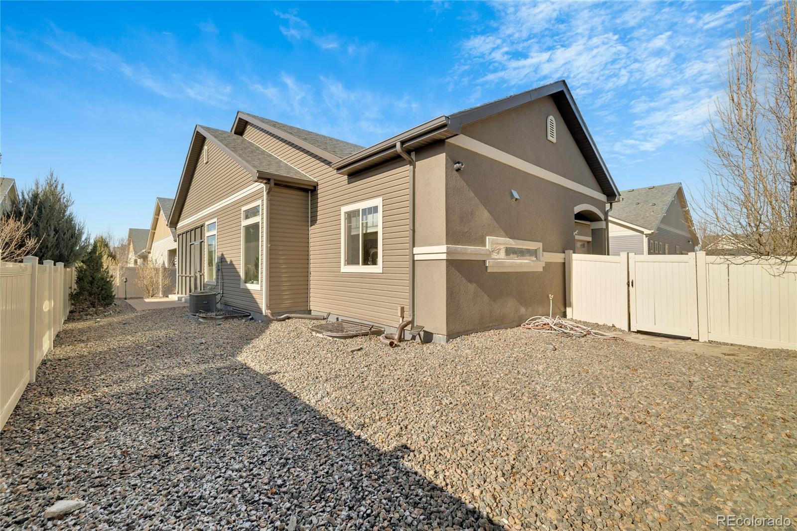 MLS Image #4 for 20384 e 53rd drive,denver, Colorado