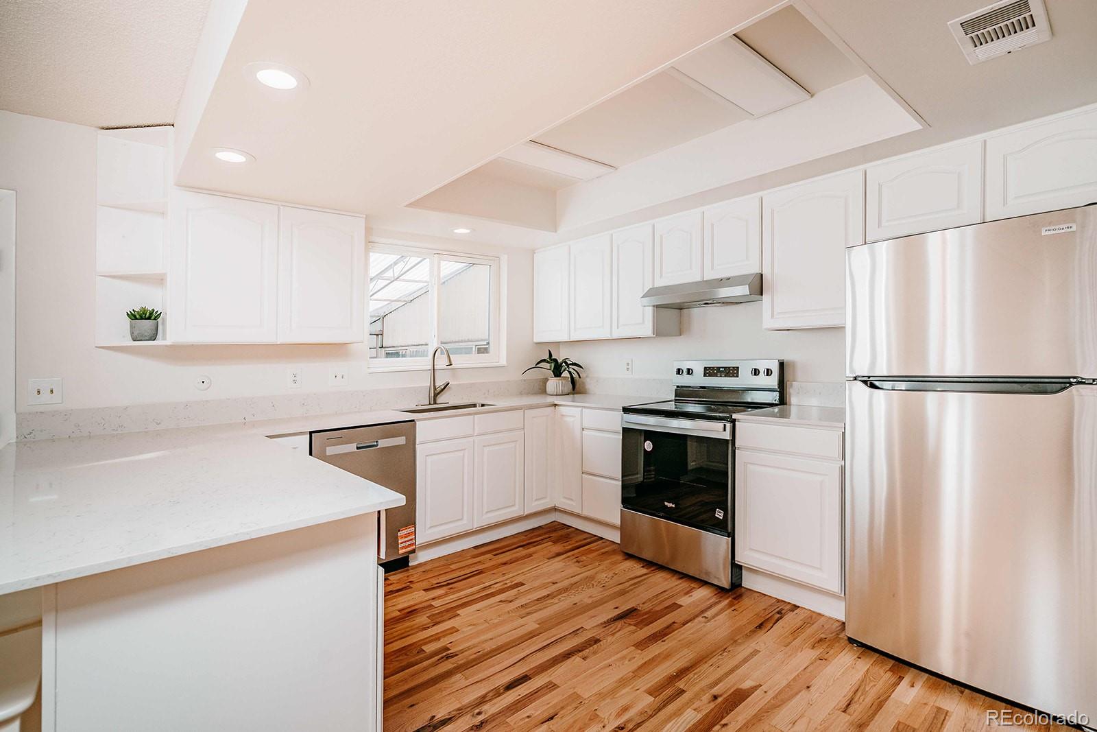 MLS Image #5 for 9133 e mansfield avenue ,denver, Colorado