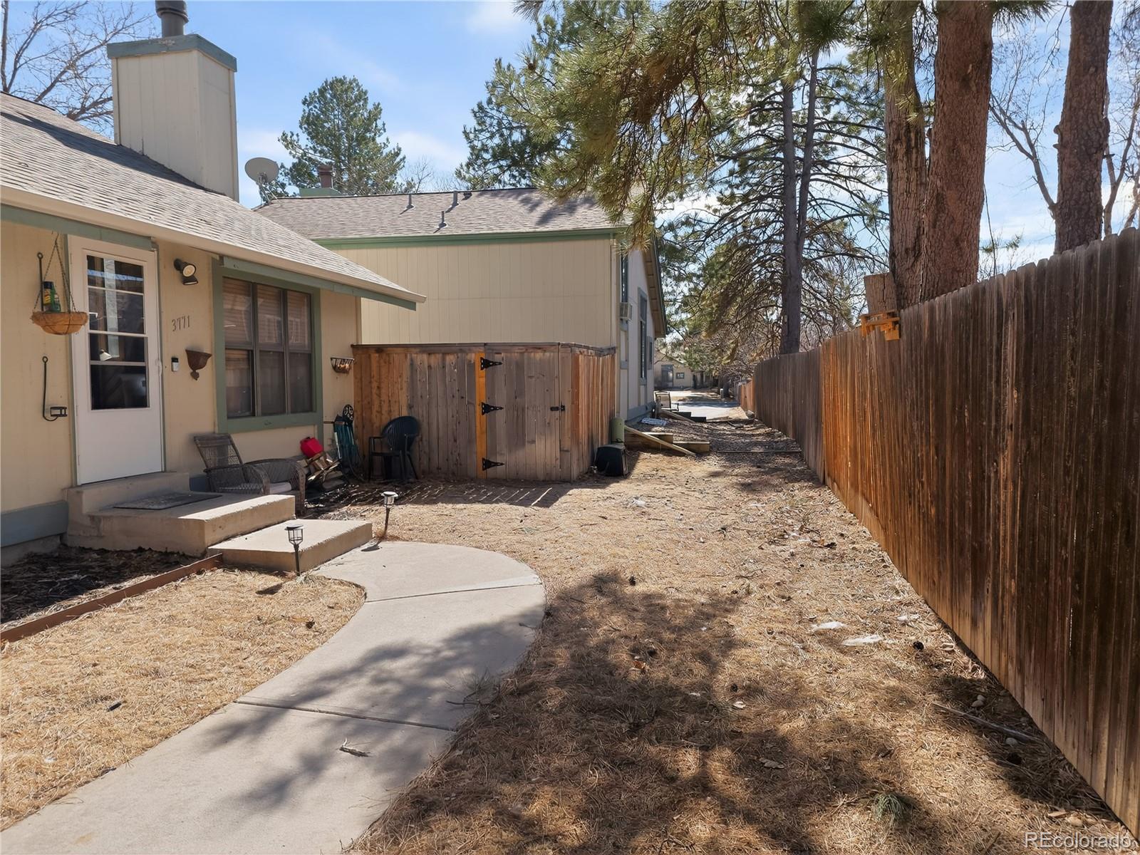 MLS Image #2 for 3771 s danube circle,aurora, Colorado