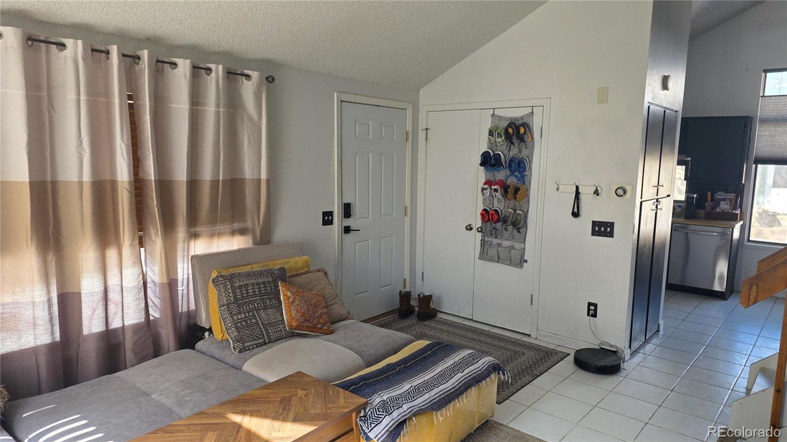 MLS Image #6 for 3771 s danube circle,aurora, Colorado