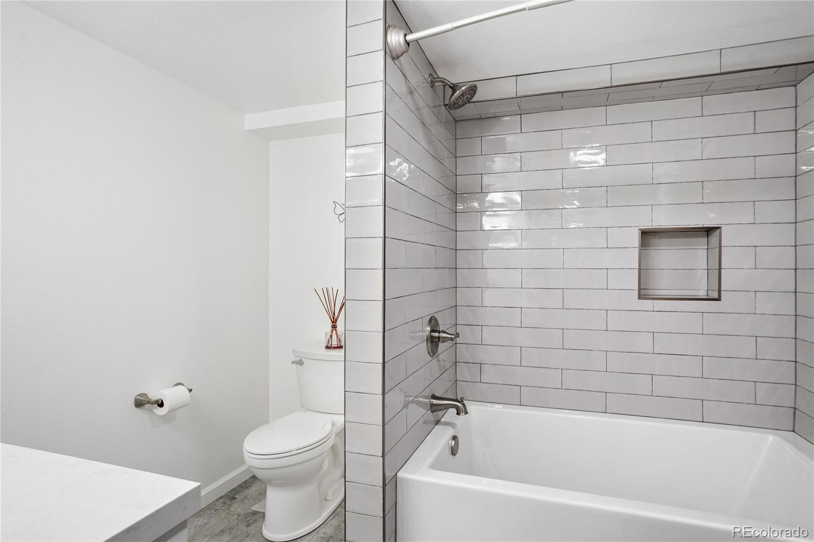 MLS Image #19 for 11550 e 2nd avenue,aurora, Colorado