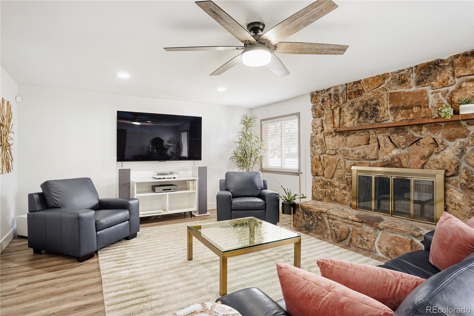 MLS Image #4 for 11550 e 2nd avenue,aurora, Colorado