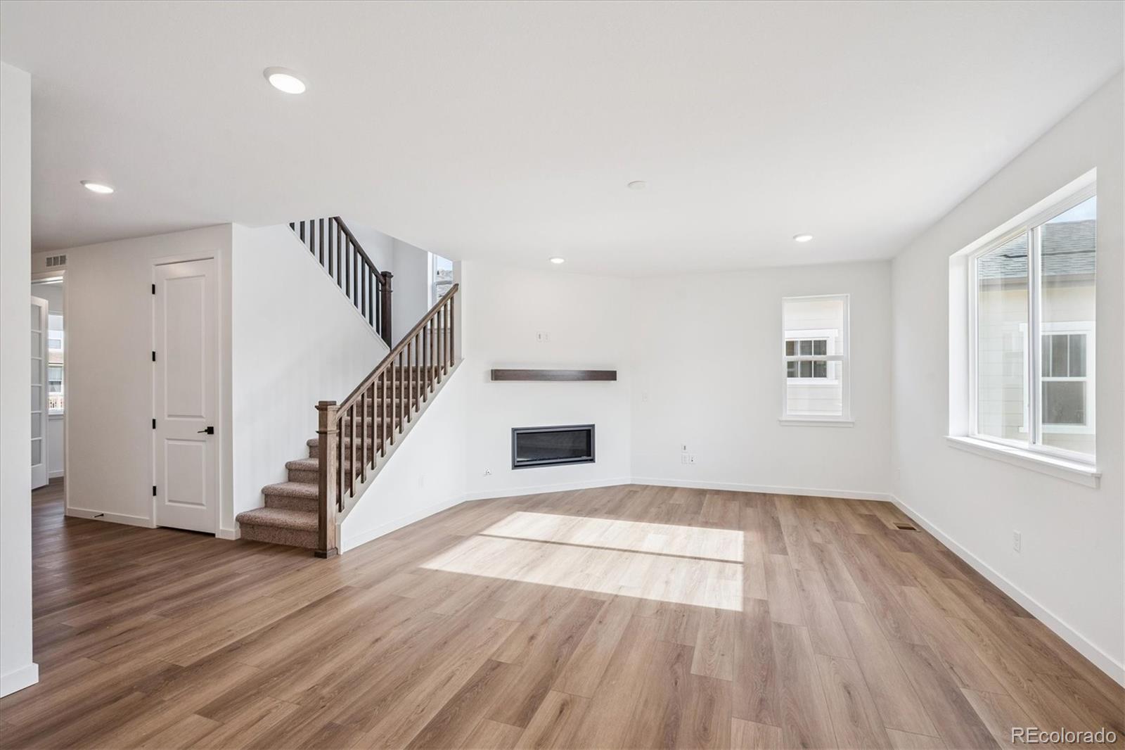 MLS Image #4 for 5598  tamarack avenue,firestone, Colorado