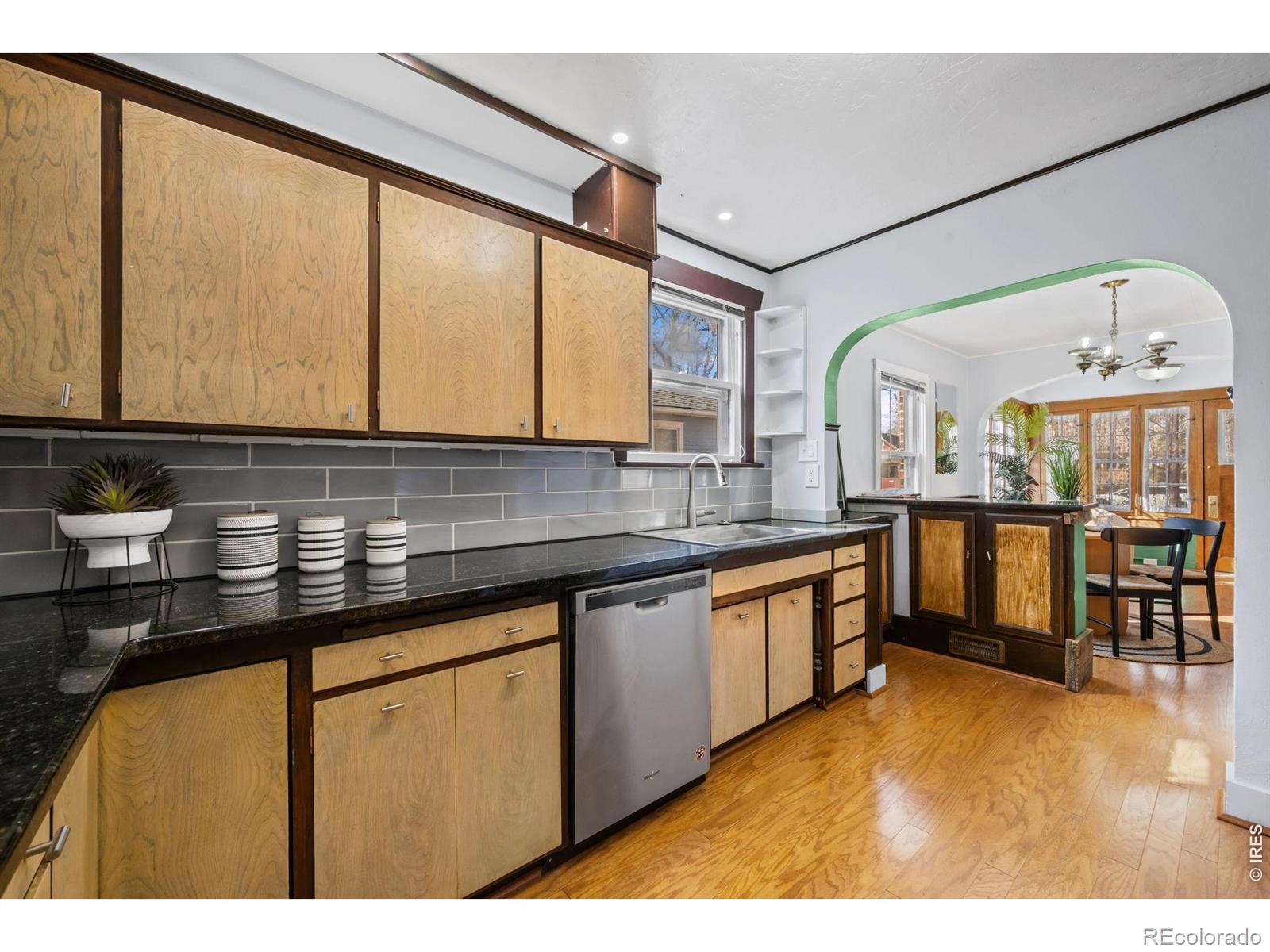 MLS Image #11 for 832  gay street,longmont, Colorado