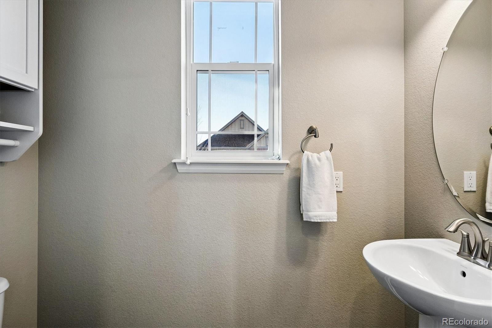 MLS Image #15 for 11003 e 28th place,denver, Colorado