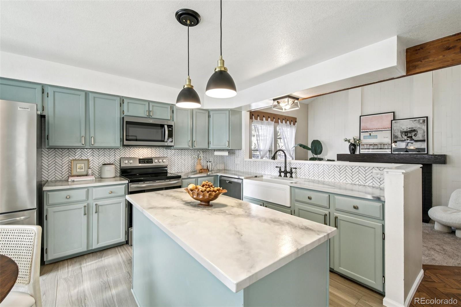 MLS Image #10 for 9237 w nichols place,littleton, Colorado