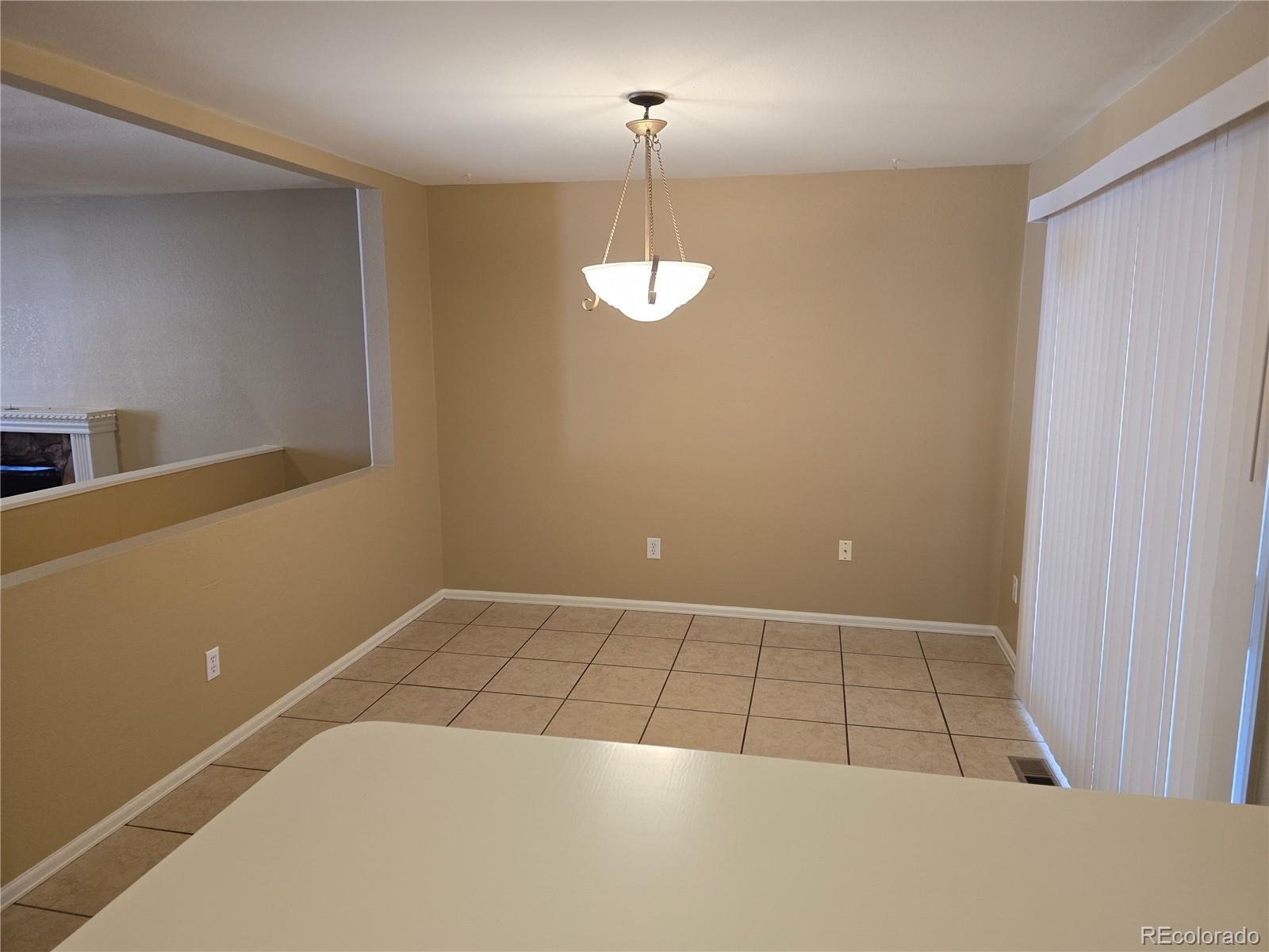 MLS Image #11 for 3569 s nucla street,aurora, Colorado