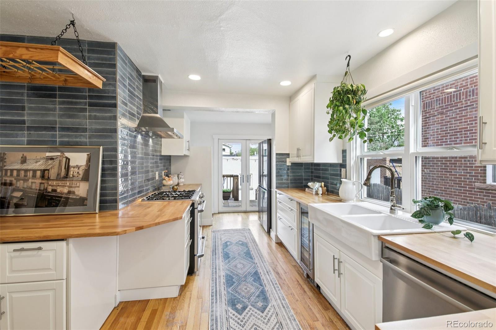 MLS Image #12 for 1120  madison street,denver, Colorado