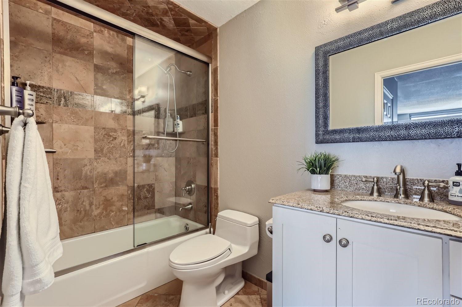 MLS Image #9 for 1625  larimer street,denver, Colorado