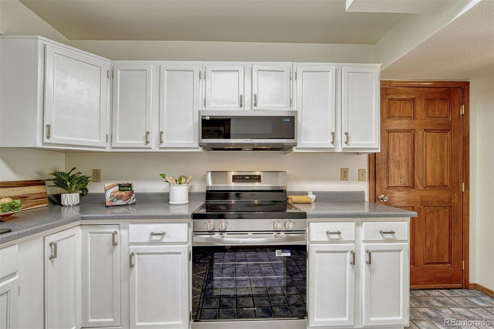 MLS Image #15 for 350  park street,palmer lake, Colorado