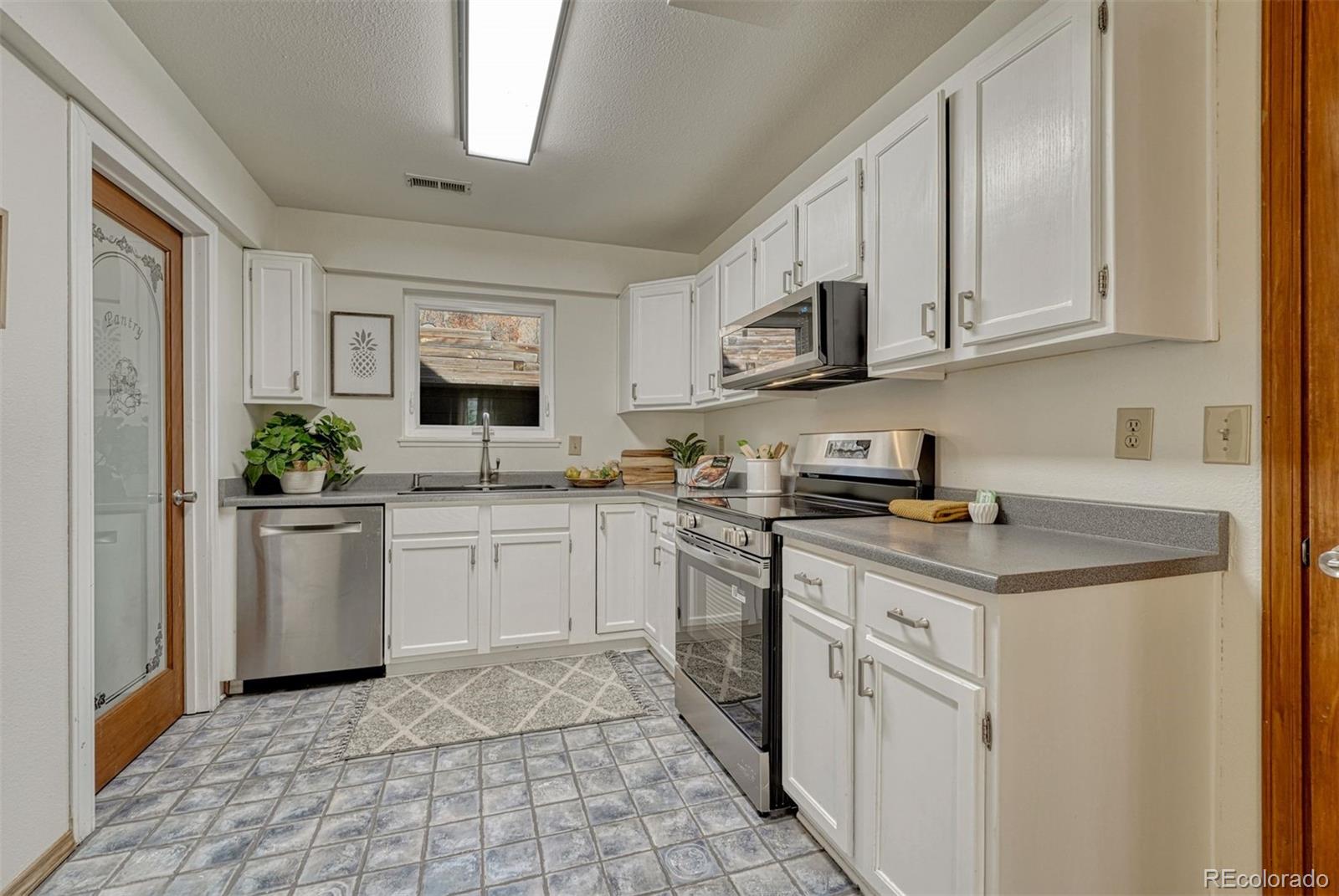MLS Image #7 for 350  park street,palmer lake, Colorado