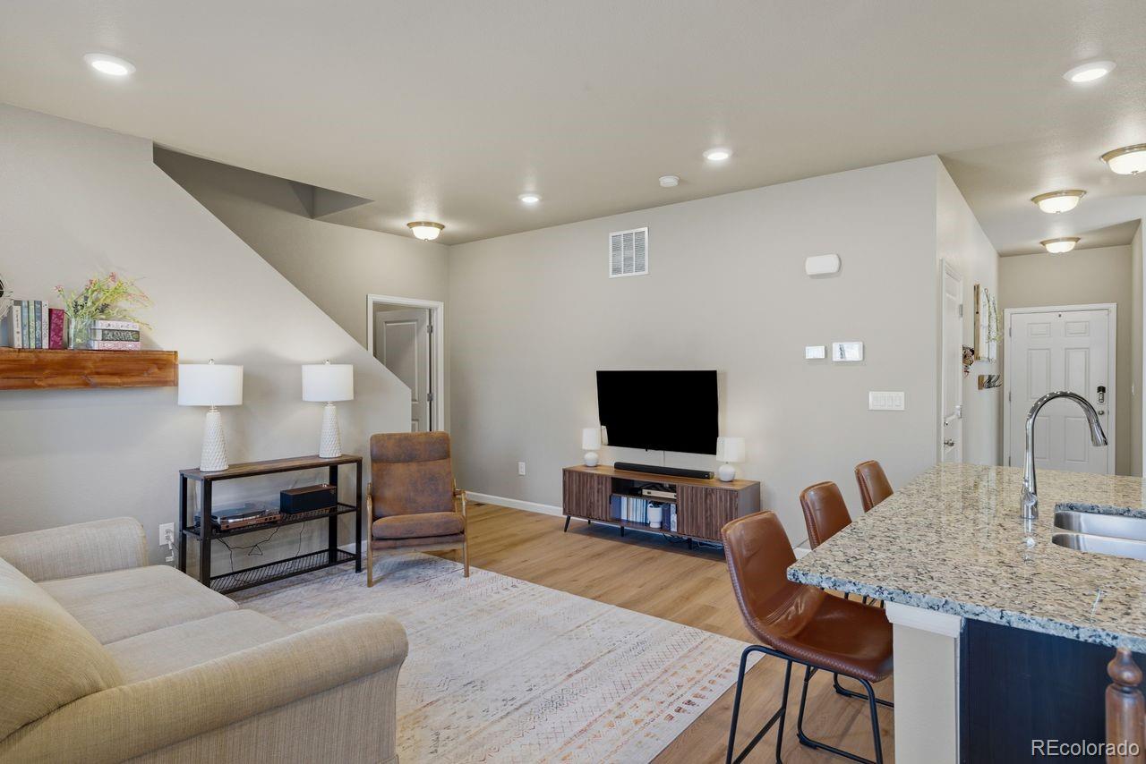 MLS Image #11 for 1999  villageview lane,castle rock, Colorado