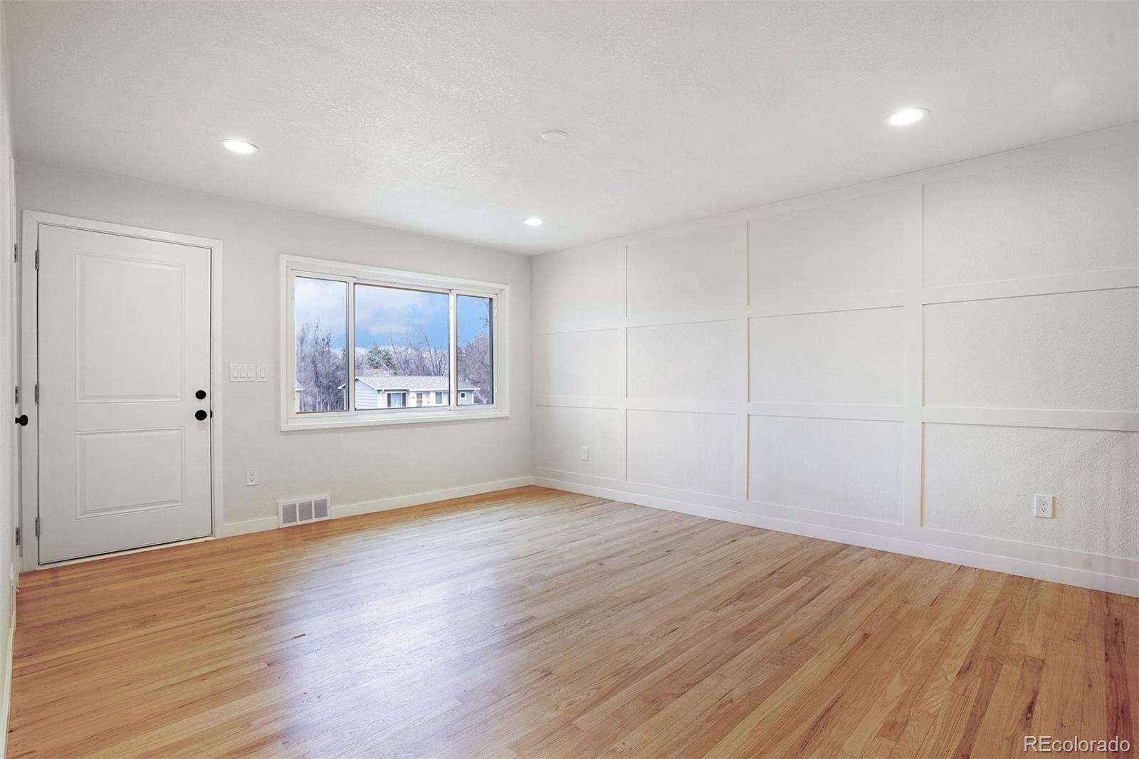 MLS Image #2 for 49 s utica street,denver, Colorado