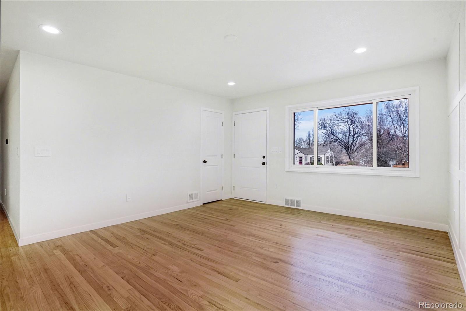 MLS Image #3 for 49 s utica street,denver, Colorado