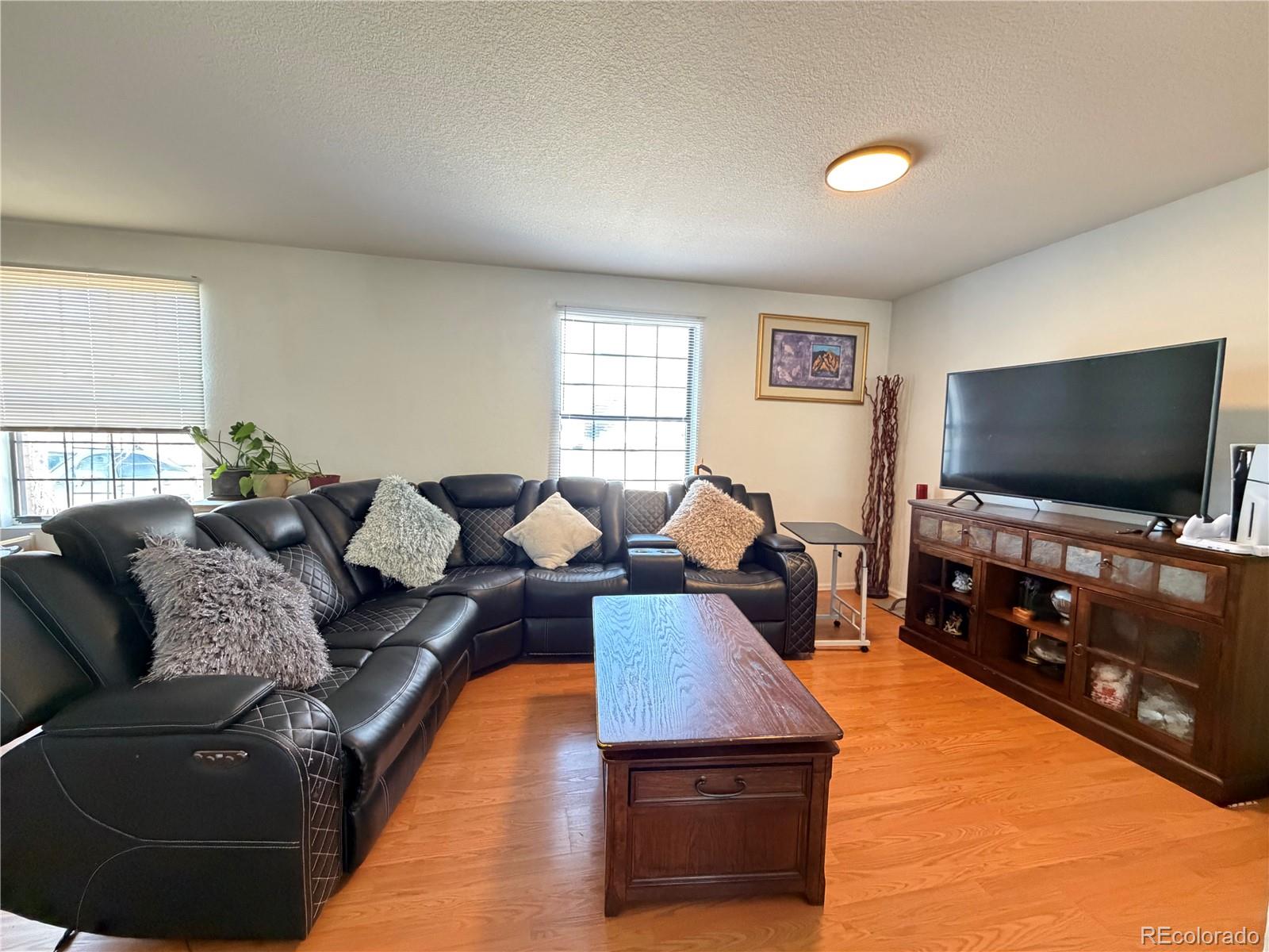 MLS Image #2 for 4784 s olathe way,aurora, Colorado