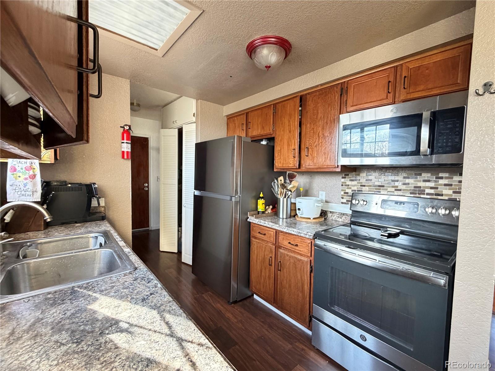 MLS Image #6 for 4784 s olathe way,aurora, Colorado