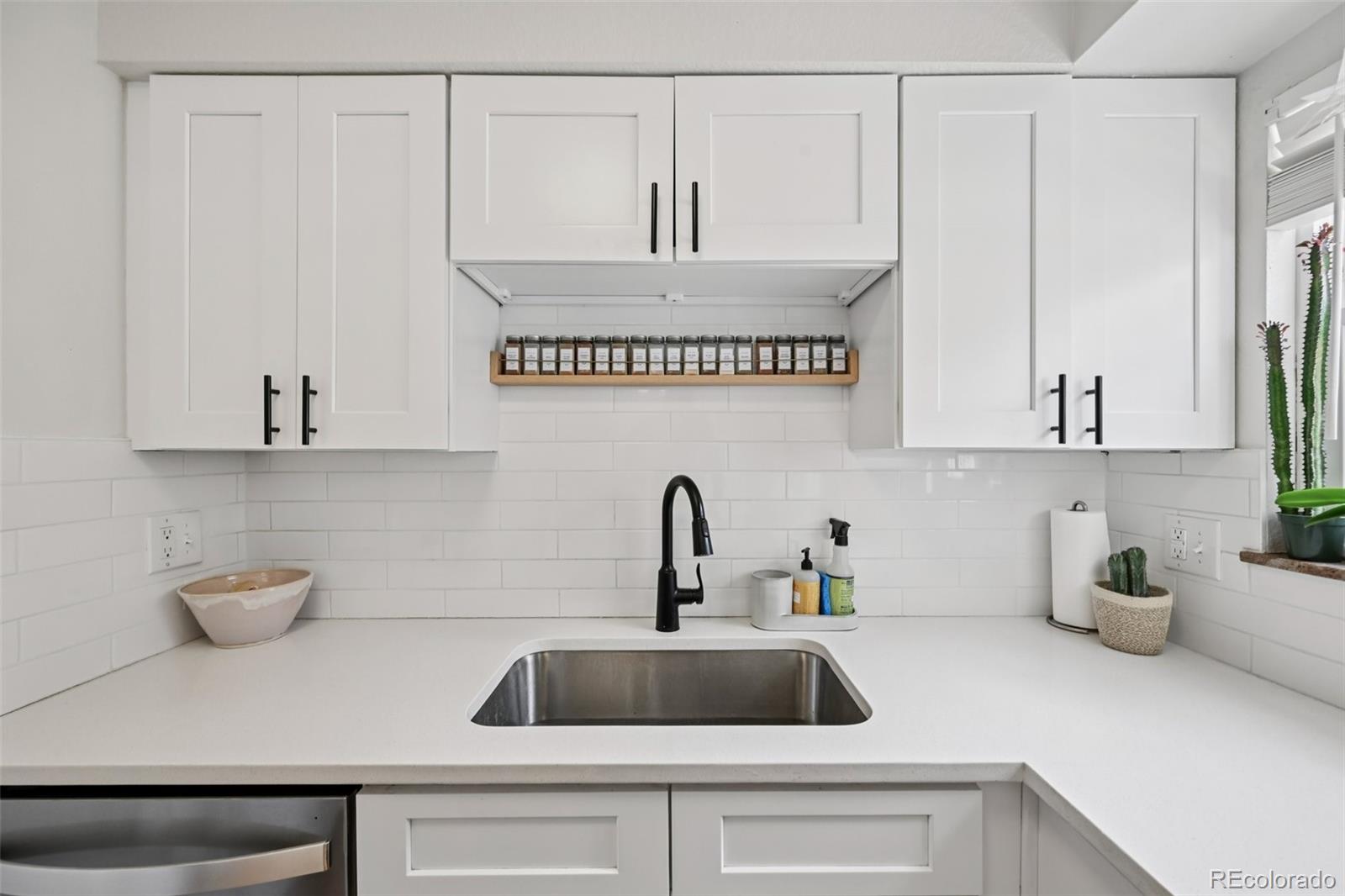 MLS Image #14 for 6317 s fairfax way,centennial, Colorado