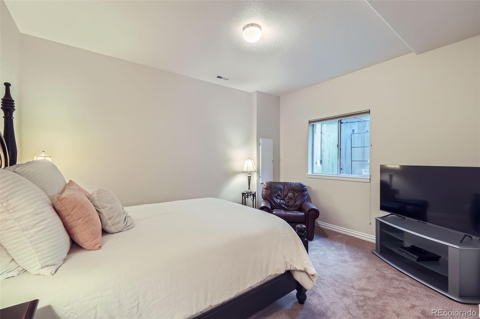 MLS Image #24 for 7452 s utica street,littleton, Colorado