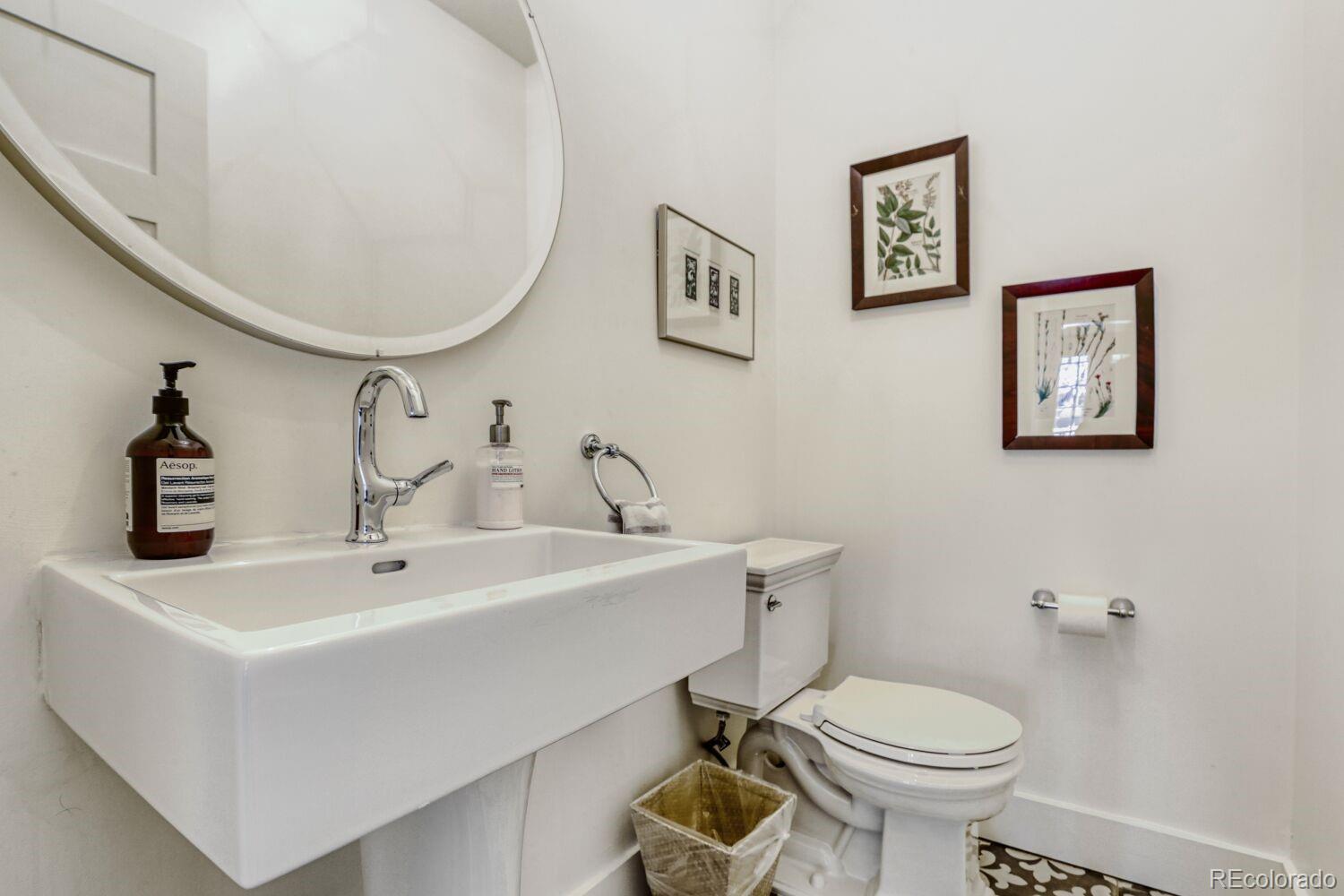 MLS Image #12 for 2260  bellaire street,denver, Colorado