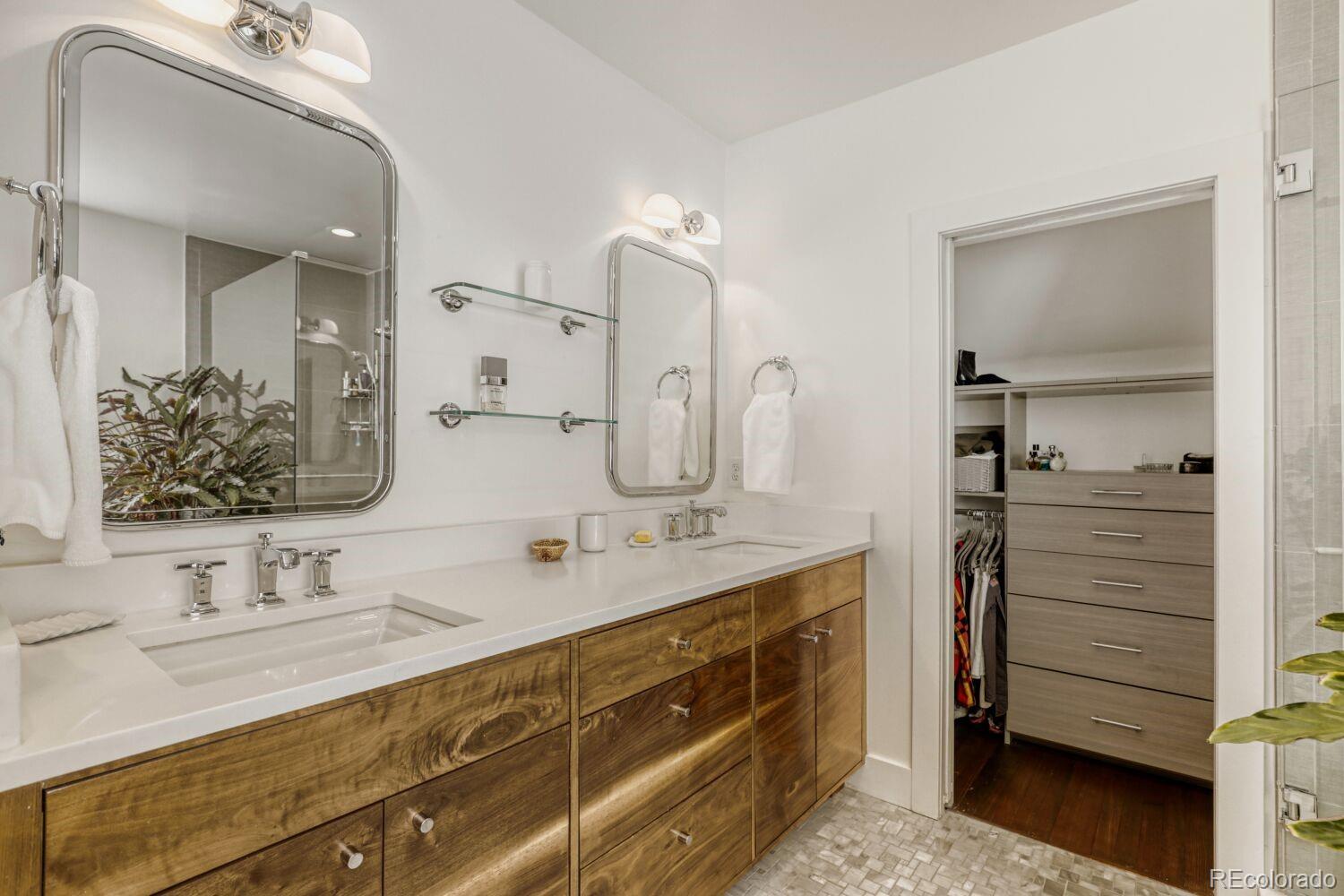 MLS Image #17 for 2260  bellaire street,denver, Colorado