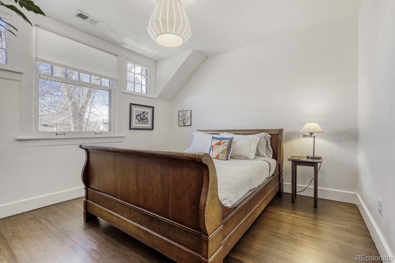 MLS Image #18 for 2260  bellaire street,denver, Colorado