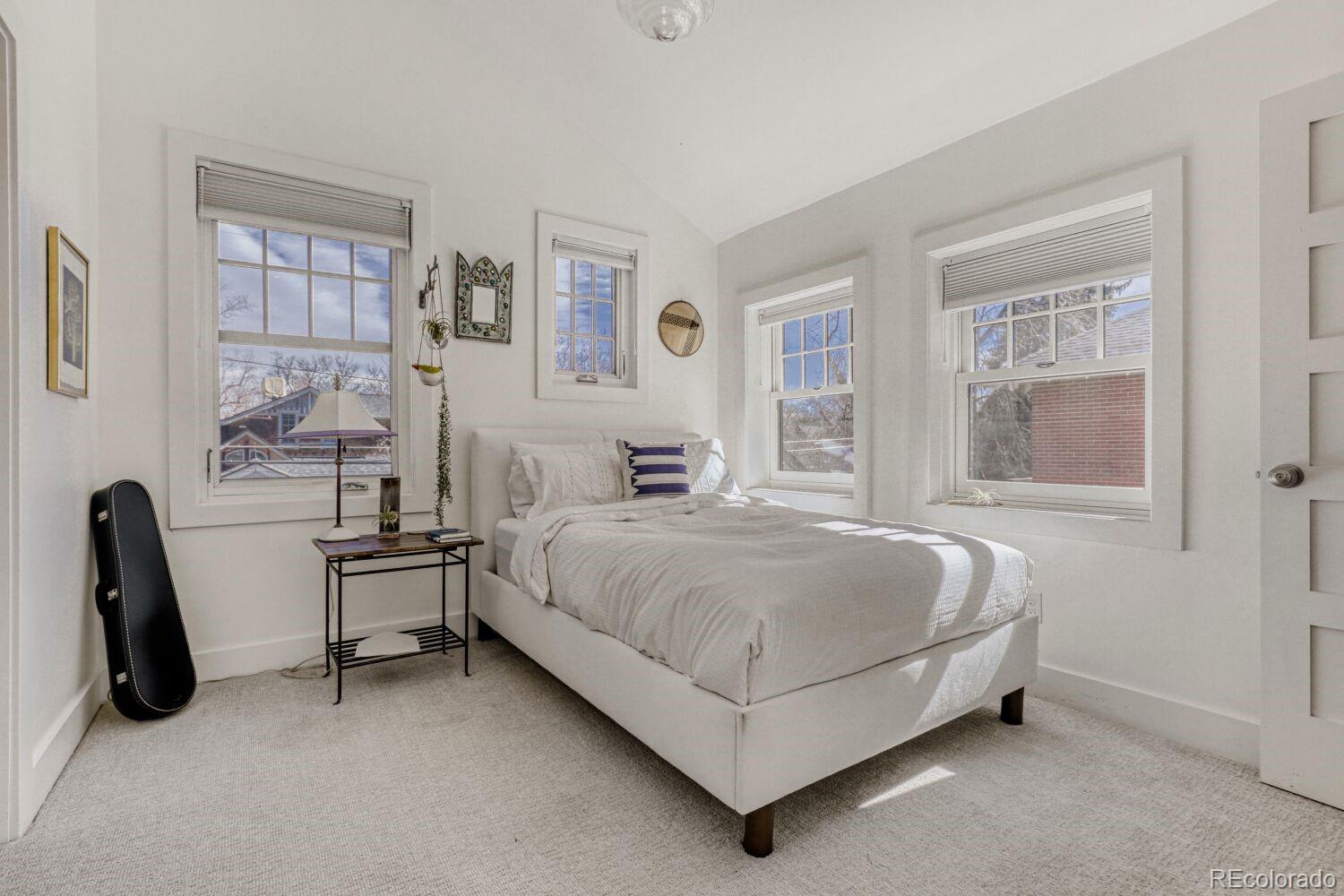 MLS Image #20 for 2260  bellaire street,denver, Colorado